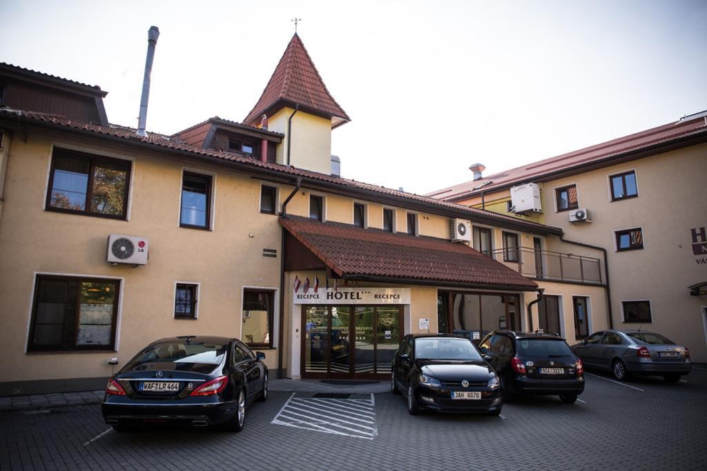 Hotel Na Jizni Přerov Exterior foto