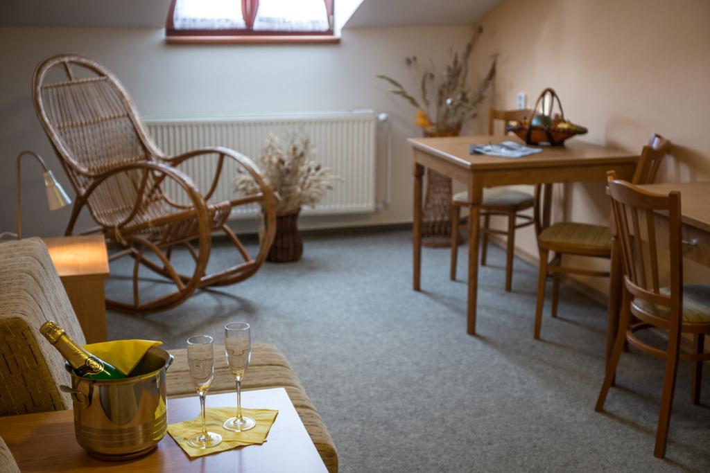 Hotel Na Jizni Přerov Zimmer foto